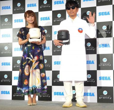 （左から）中川翔子、☆Taku Takahashi （C）ORICON NewS inc. 