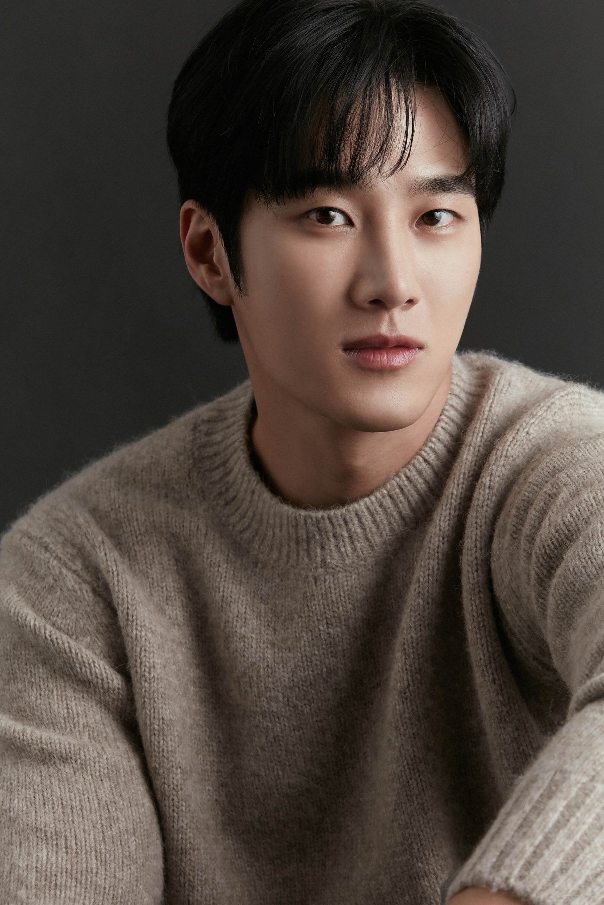 アン・ボヒョン直筆サイン入り2Lサイズ写真…Ahn Bo-hyun…梨泰院クラス フジテレビ】『梨泰院クラス』『ユミの細胞たち』『生まれ変わっ