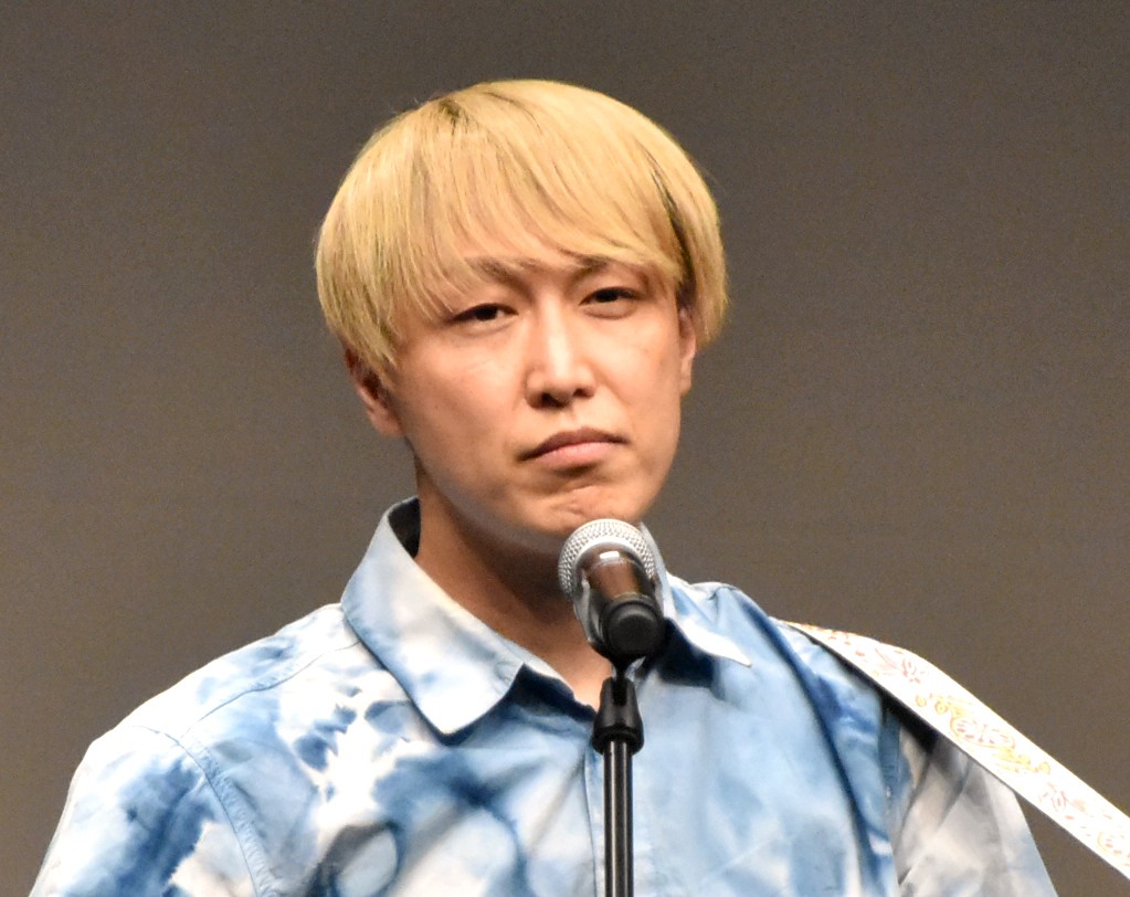 お見送り芸人しんいち“7人同時交際”報道を釈明「交際はしてない