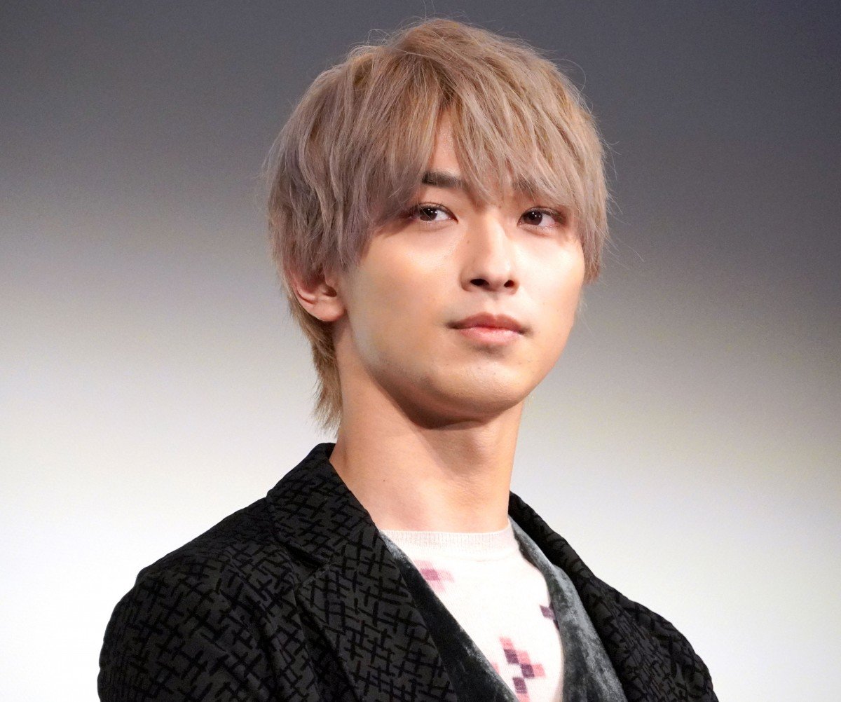 横浜流星、さわやかな金髪姿で大胆イメチェン 人生観語る「人生一度