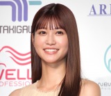 �������ځA�������h���X�p�Ŗ��� ���炳��̃X�g���[�g�w�A�̔邯�́u���ׂȂ��Ƃ��R�c�R�c�v 