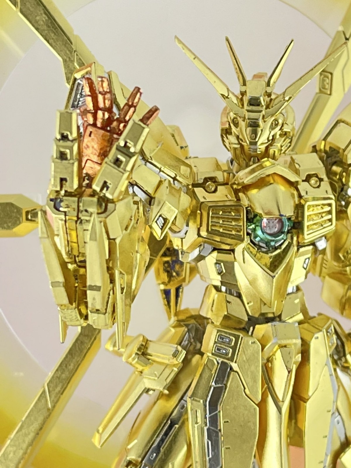 ガンダム。ガンプラ。組み上がり完成品。金属箔押。いぶし銀