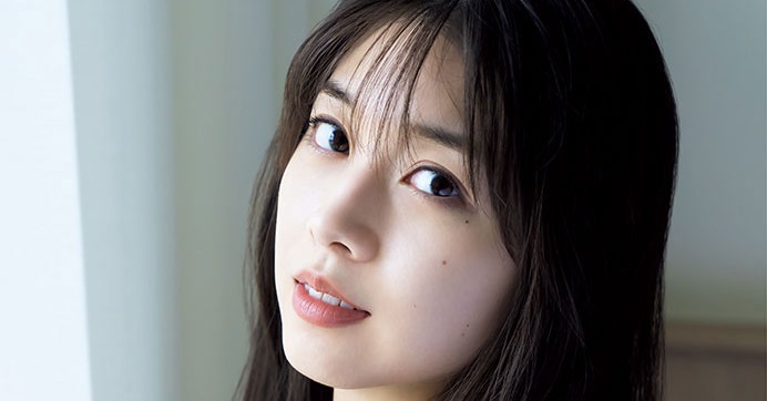 モー娘。牧野真莉愛「写真集」6位 少女から大人へ…“未公開”ボディ満載