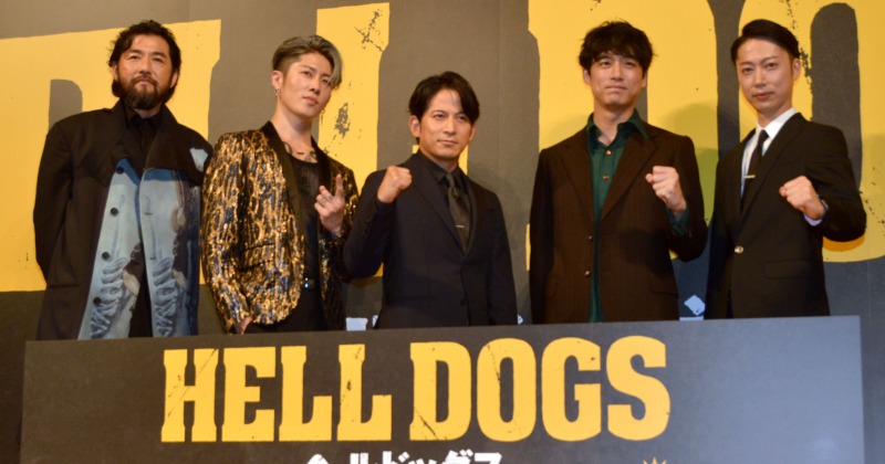 岡田准一×坂口健太郎「ヘルドッグス」狂犬コンビがのし上がる