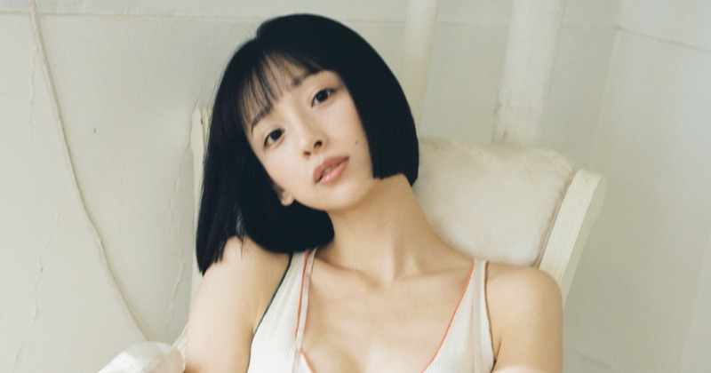 ショートカットになった華村あすか ここから心機一転 Flash グラビアでランジェリー姿 Oricon News
