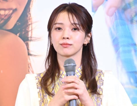 小林由依の画像・写真 | 櫻坂46小林由依、ホテルのベッドで