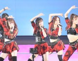 \Ɣ\OɃZ^[ŔI18ʁuShow fight!v=AKB48{3dayswxW!JbvONGXgA[xXg30x(C)ORICON NewS inc. 
