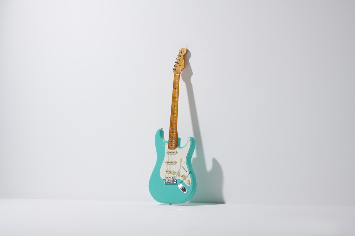 フェンダー USA 限定モデル レアカラー Fender（フェンダー）から音楽史の流れを変えた革命的なデザイン