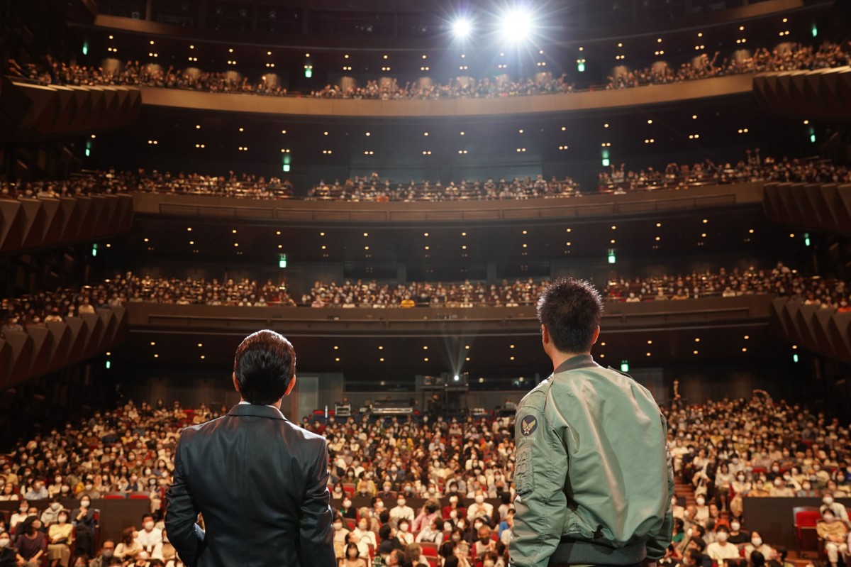 相棒』水谷豊＆寺脇康文、2人のやりとりが見られる特別映像が公開「こんなに変わっていないとは」 | ORICON NEWS