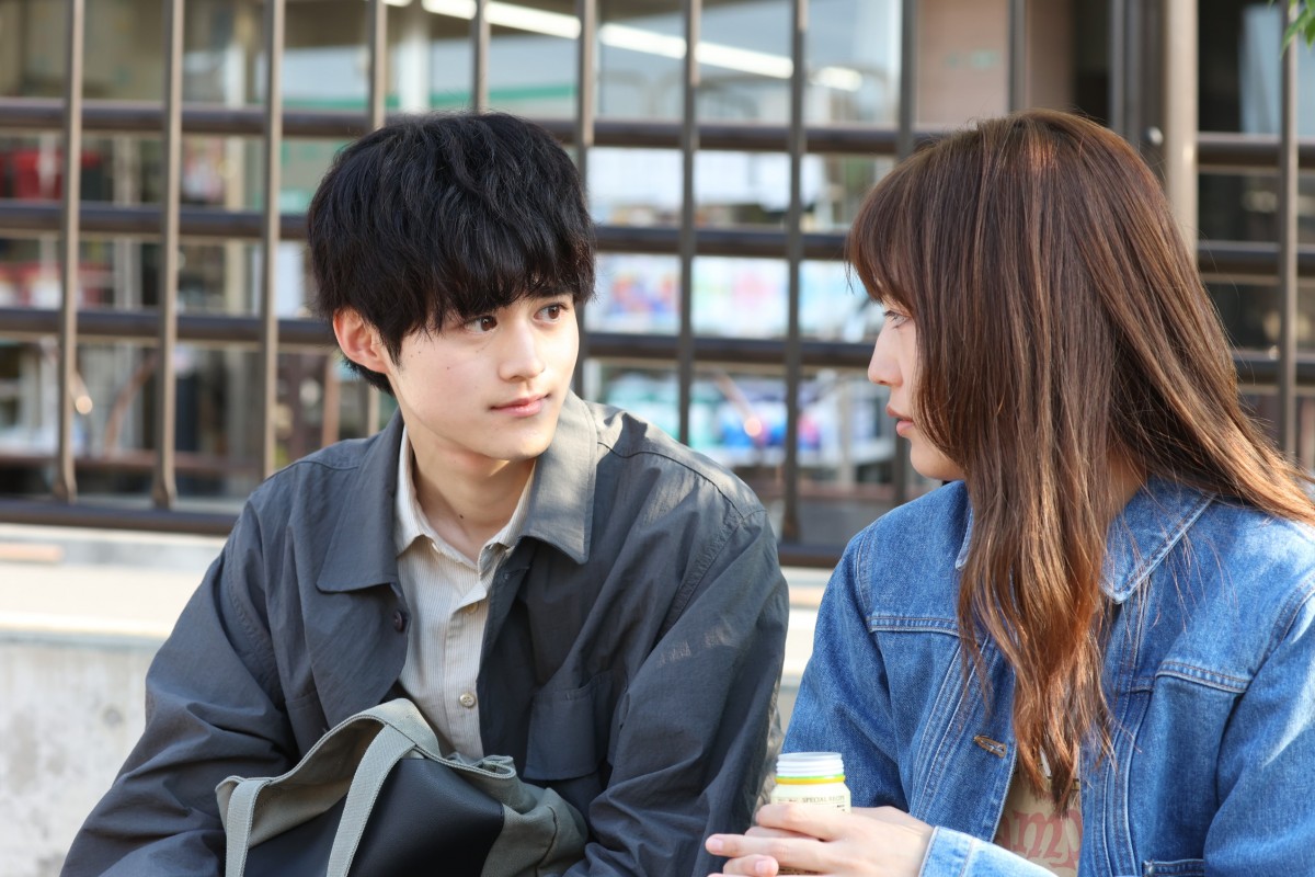川口春奈“紬”は目黒蓮“想”と話すため手話教室に通うことを決意