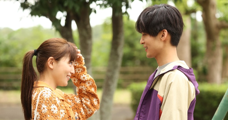 川口春奈“紬”は目黒蓮“想”と話すため手話教室に通うことを決意