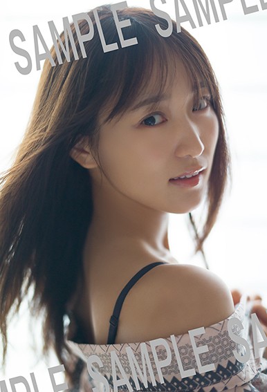 Amazon.co.jp: 菅井友香 写真集「卒業写真集 大切なもの アザー