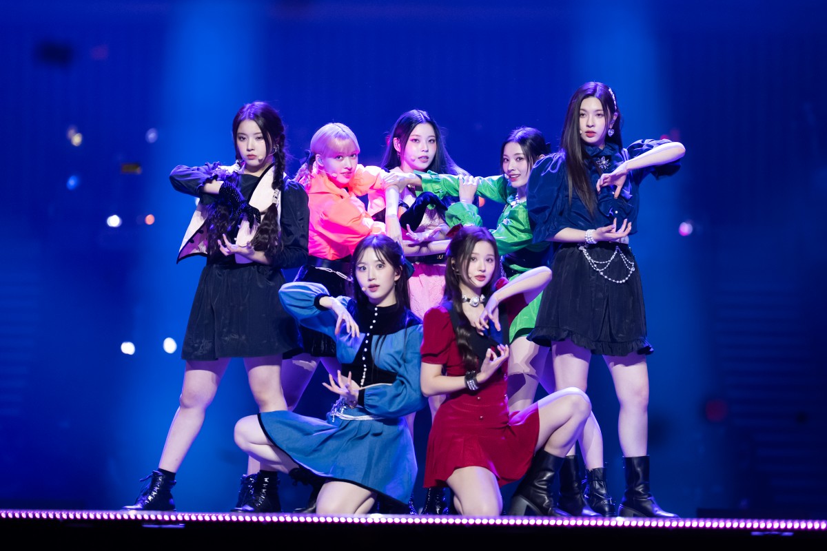 KCON 2022 JAPAN】“TWICEの妹分”NMIXX、日本初ステージ パワフル