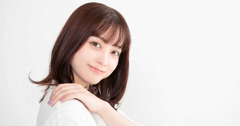 橋本環奈、タイトなワンピで美ボディライン「ちょっと雰囲気違う、？？」「あざとかわいくてめっちゃ好き」 | ORICON NEWS