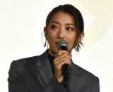 fr[AowFreelyxƁwShinex̔LOCxgJÂ傤 (C)ORICON NewS inc. 