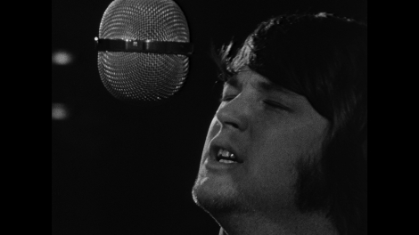 ���r�[�`�E�{�[�C�Y�̃u���C�A���ɖ��������h�L�������^���[�w�u���C�A���E�E�B���\���^�񑩂̗��H�xBlu-ray��DVD�Ŕ����iC�j2021 Texas Pet Sounds Productions, LLC 