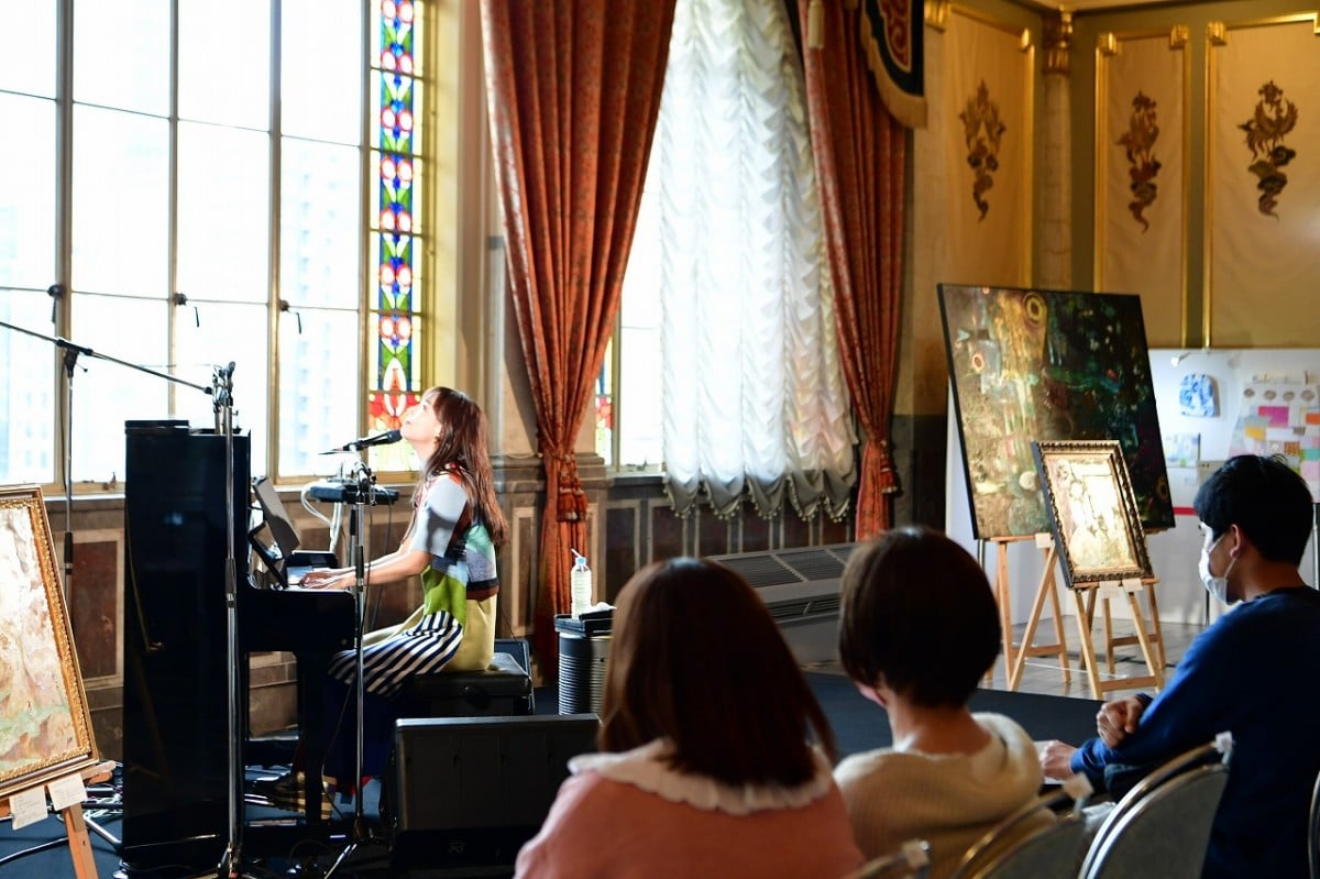 画家”大塚愛、本格的な油絵を披露 自宅は作品だらけ「娘は多分イラッ