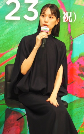 �f��w�ꐫ�x�����񍐉�ɏo�Ȃ����˓c�b�����iC�jORICON NewS inc. 