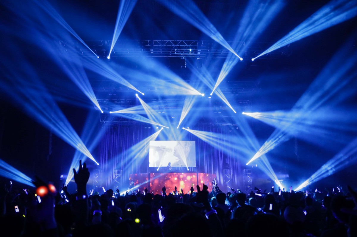 D4DJ』発Merm4id＆燐舞曲、初の合同ライブで“絆”の強さ