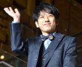 ��{�a��A�w���[�Q���x�g��h�����J�[�y�b�g�ɓo�� �������l�͖k��i�q���G�X�R�[�g 