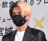 �w���{��EC���ƊJ�n����уq�J���ďC�V���j���[�L�Ҕ��\��x�ɎQ�������q�J�� �iC�jORICON NewS inc. 