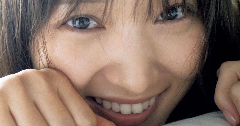 Amazon.co.jp: 櫻坂46 菅井友香 大切なもの 写真集 アザーカット