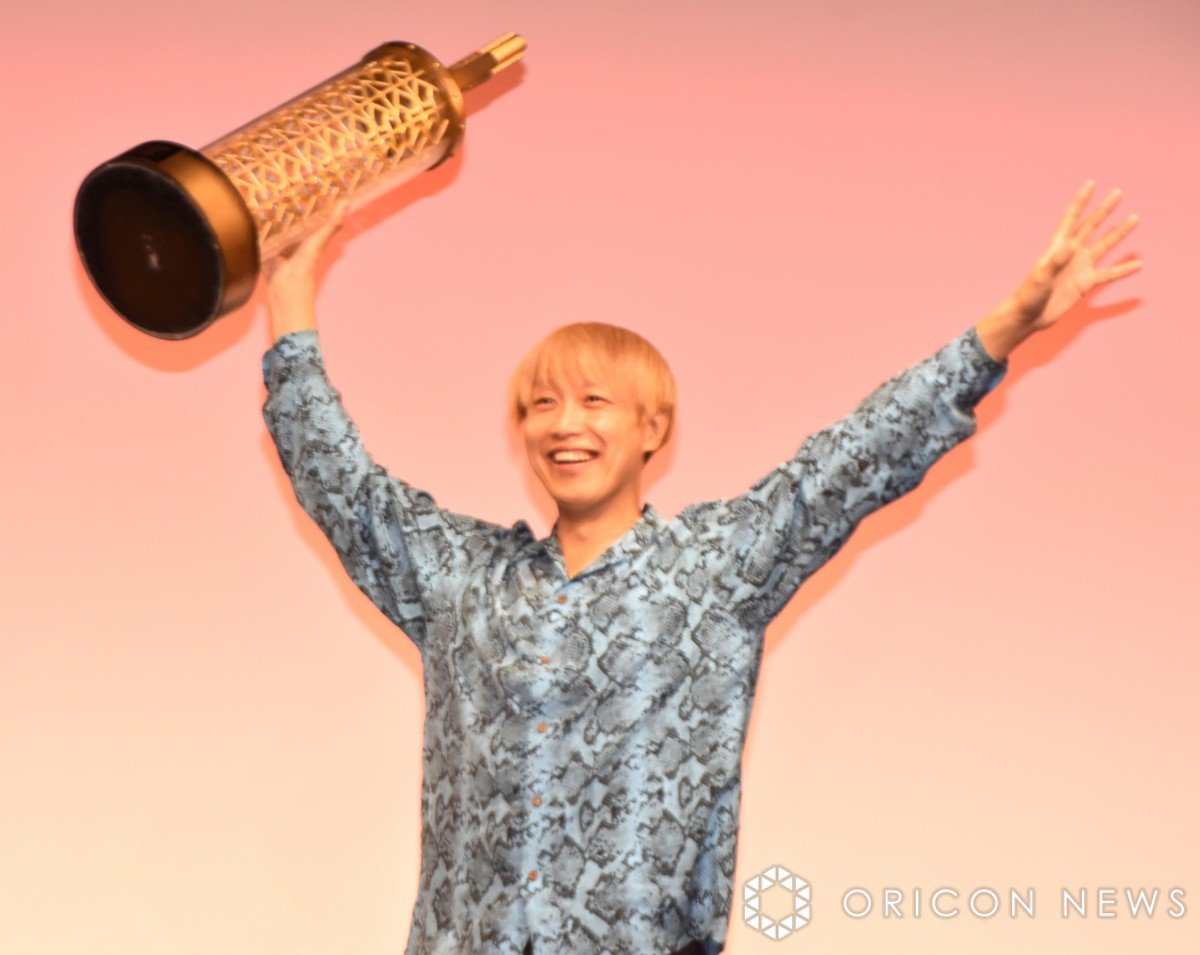 ZAZY『R-1』準優勝も会見呼ばれる しんいちと逆格差で“ZAZYドリーム