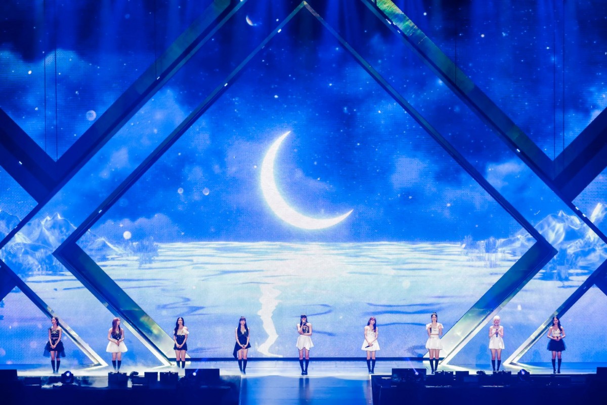 NiziU、女性歌手最速の東京ドーム初公演 新曲「Blue Moon」初披露