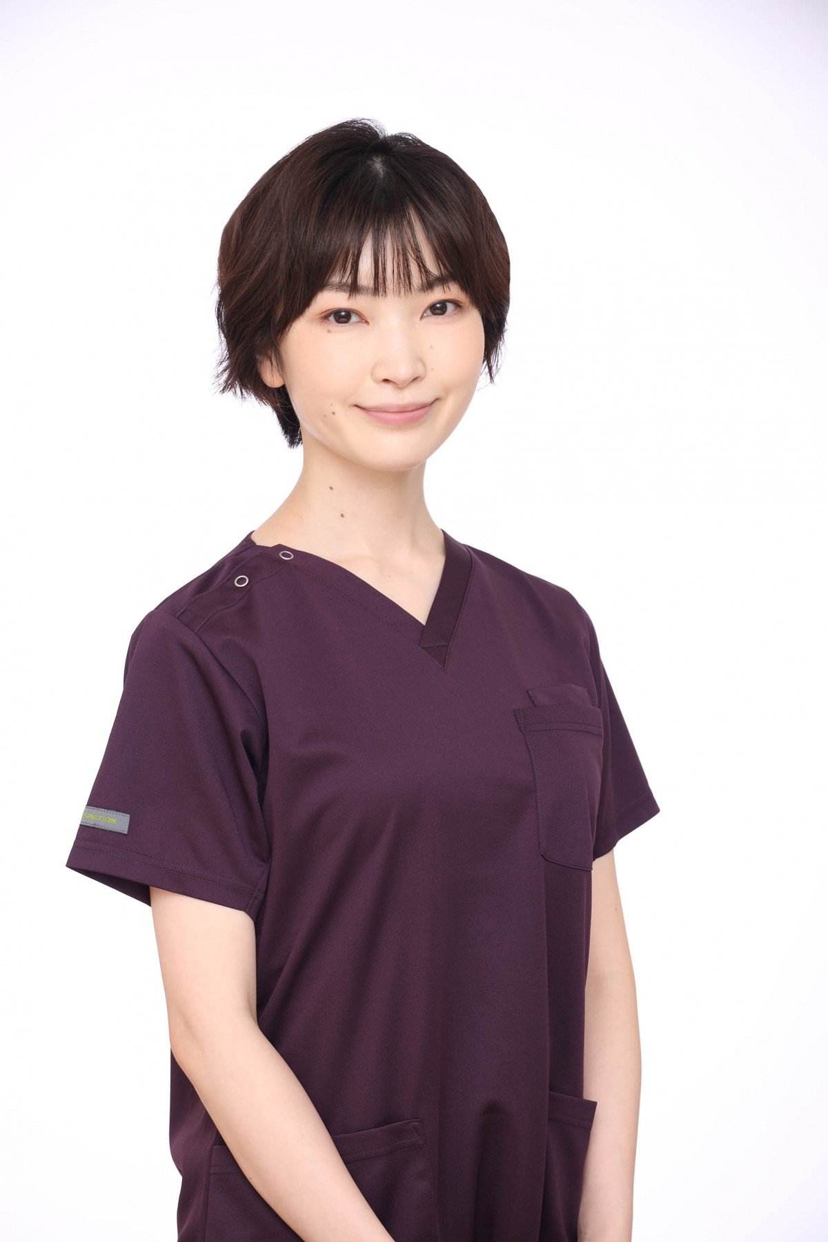 菅野莉央、『PICU 小児集中治療室』ツッコみキャラでさわやかな存在感 | ORICON NEWS