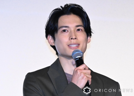 『すずめの戸締まり』御礼“お返し申す”舞台あいさつに登場したSixTONES・松村北斗 （C）ORICON NewS inc. 