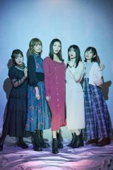 �ŐV�V���O���uTHE WAY OF LIFE�v�C���^�r���[�ɓo�ꂵ��RAISE A SUILEN�i������j�q�m��P�A�ĉ�ARaychell�A�a�ؗ����A����从q�@Photo by �]�G��u �iC�jORICON NewS inc. 