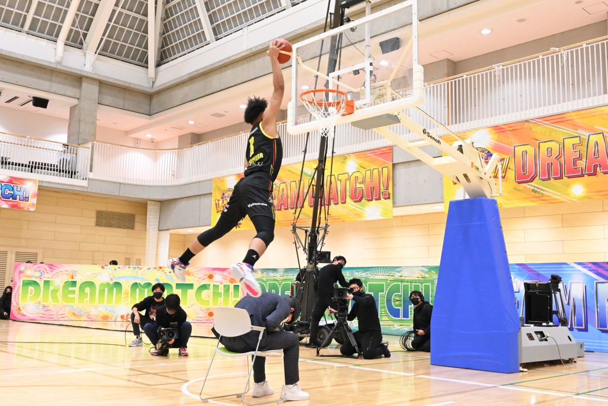 スポーツ王』バスケ対決に八村塁の“弟”登場 石橋貴明「毎年そういう