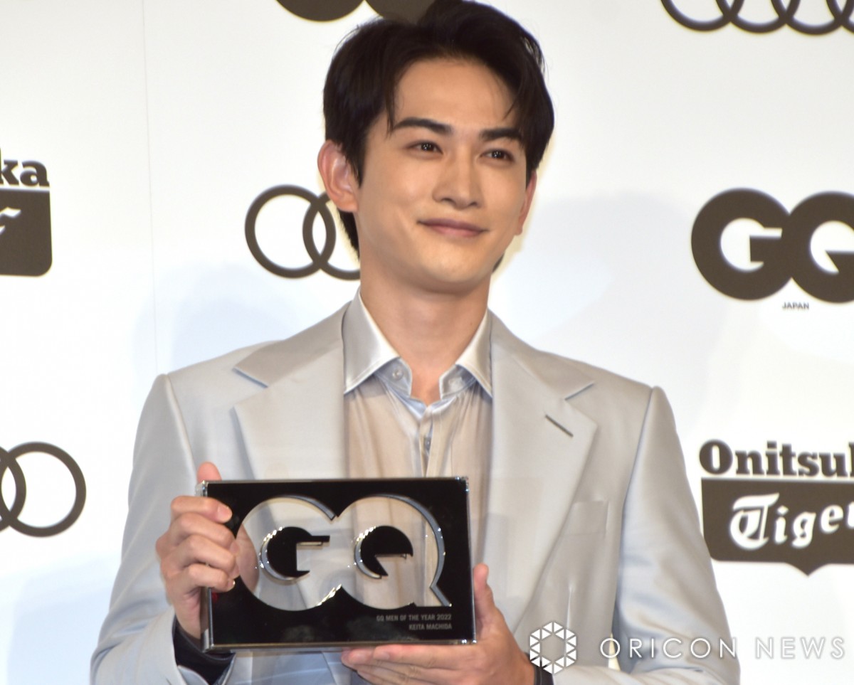町田啓太　CLくじ　WチャンスA賞 町田啓太、シルバースーツで『GQ MEN OF THE YEAR』登場 笑顔で受賞を