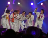 �w�N�̉ԂɂȂ� �gLet's 8LOOM�h TOUR �`THE FINAL�`�x�ŏI������� �iC�jORICON NewS inc. 