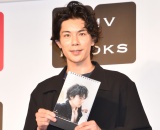 �wHayato Kakizawa 15th Anniversary 2023 Calendar�x�̂��n����ɓo�ꂵ���`�V�E�l (C)ORICON NewS inc. 