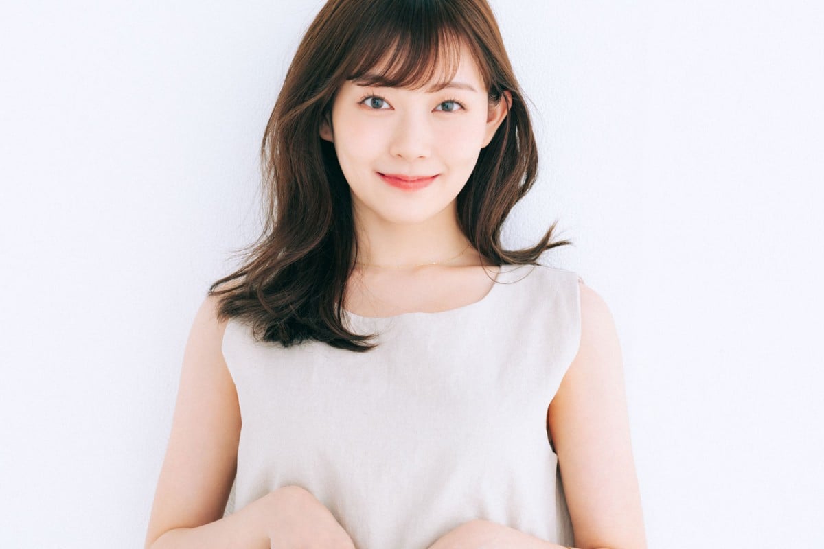 渡辺美優紀“超ミニ”で太ももあらわ「衝撃的可愛いさ！」「綺麗過ぎて見惚れます」 | ORICON NEWS