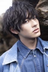 �O�c�����Y�A�o�����^�C���f�[��1st�ʐ^�W�𔭔� �w���o�C�X�x�I���u�܂��V�������Ґl���X�^�[�g�̎v�������߁v 