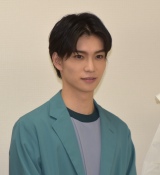 �w���s�T��The STAGE�x�ɏo������ؒÂ΂� �iC�jORICON NewS inc. 