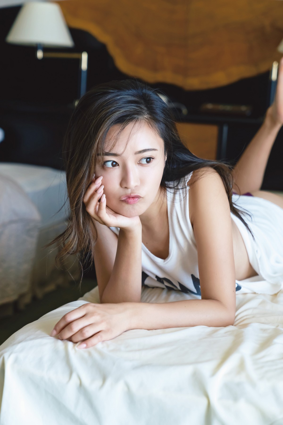 【数量限定セット】小島瑠璃子さん掲載ページ（約A3サイズ）#69056 小島瑠璃子ラスト写真集 瑠璃 : 小島瑠璃子 | HMV&BOOKS online