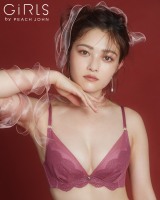 �wGIRLS by PEACH JOHN�x�̃~���[�Y�E����y 