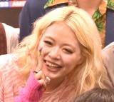 �G���t�r��A���E�݂Ȃ݂�����g��o���h�u�o�q���݂Ɏ��Ă�v�u�߂��Ⴍ������l�o���v 