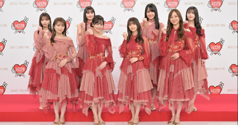 直筆 サイン 秋元真夏 乃木坂46 2017 March Ⅲ 紅白衣装4 生写真 直筆 サイン 秋元真夏 乃木坂46 2017 March Ⅲ 紅白衣装4 生写真