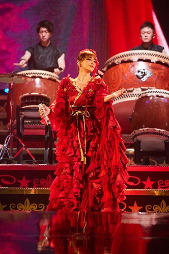 浜崎あゆみ、恒例のカウントダウンライブ 4・8のデビュー25周年記念日