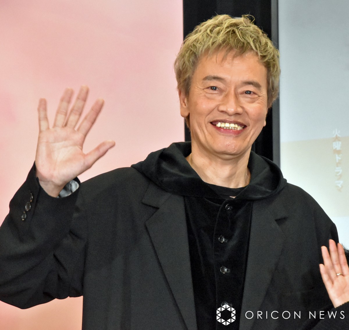 遠藤憲一、TBSドラマ会見で異例の『silent』連呼 “やさしさ”あふれるエールに永瀬廉「大好きです！」 | ORICON NEWS