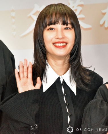 TBS火曜ドラマ『夕暮れに、手をつなぐ』制作発表会見に出席した広瀬すず （C）ORICON NewS inc. 