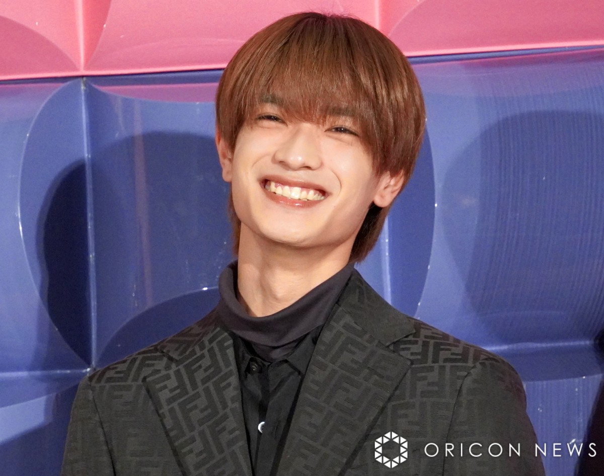 fwȂ̂ɁAP񂪊ÂBxIʉɓodȂɂjqE (C)ORICON NewS inc. 