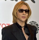 wQދ{PI告oxPIp[eB[OɎނɉYOSHIKI (C)ORICON NewS inc. 