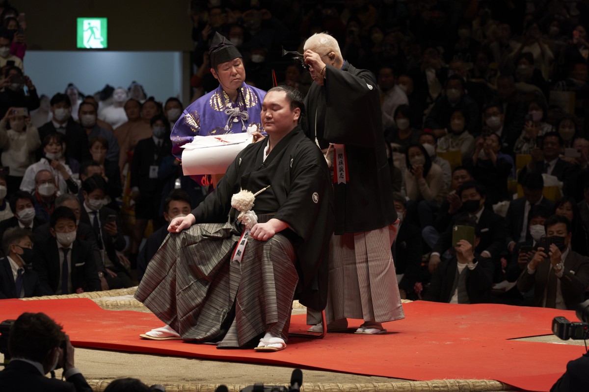 画像・写真 | 元白鵬の宮城野親方、断髪式終えて短髪姿に「体の一部がなくなった」 仲間からはさみ入れられ気持ちの整理つかず 13枚目 | ORICON  NEWS