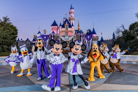 �J���t�H���j�A �f�B�Y�j�[�����h�E���]�[�g Disney100�Z���u���[�V�����X�^�[�g�iC�j2023 Disney 