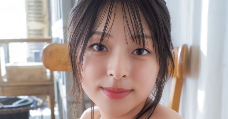 美人インフルエンサー”かおり『ヤンジャン』グラビアで水着